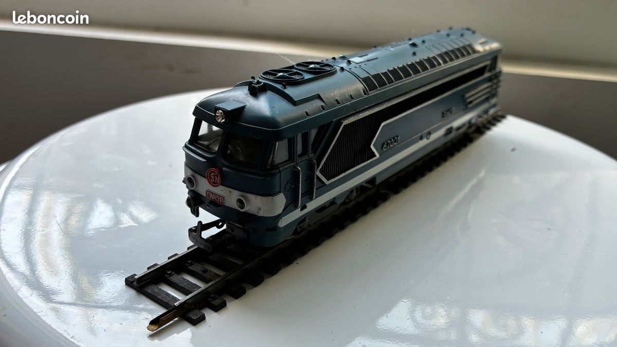 Image de locomotive Diesel BB 67001 SNCF référence 8410
